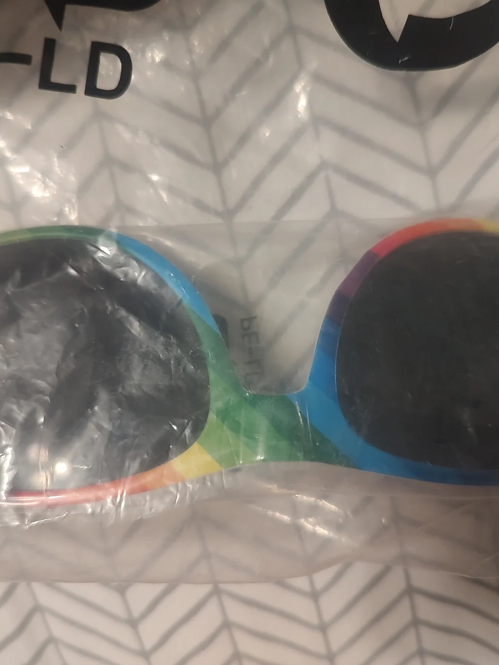 Rainbow 🌈 Stripe Party Hat, Suspenders Sunglasses And Bow Tie.  NWT 🏳️‍🌈
